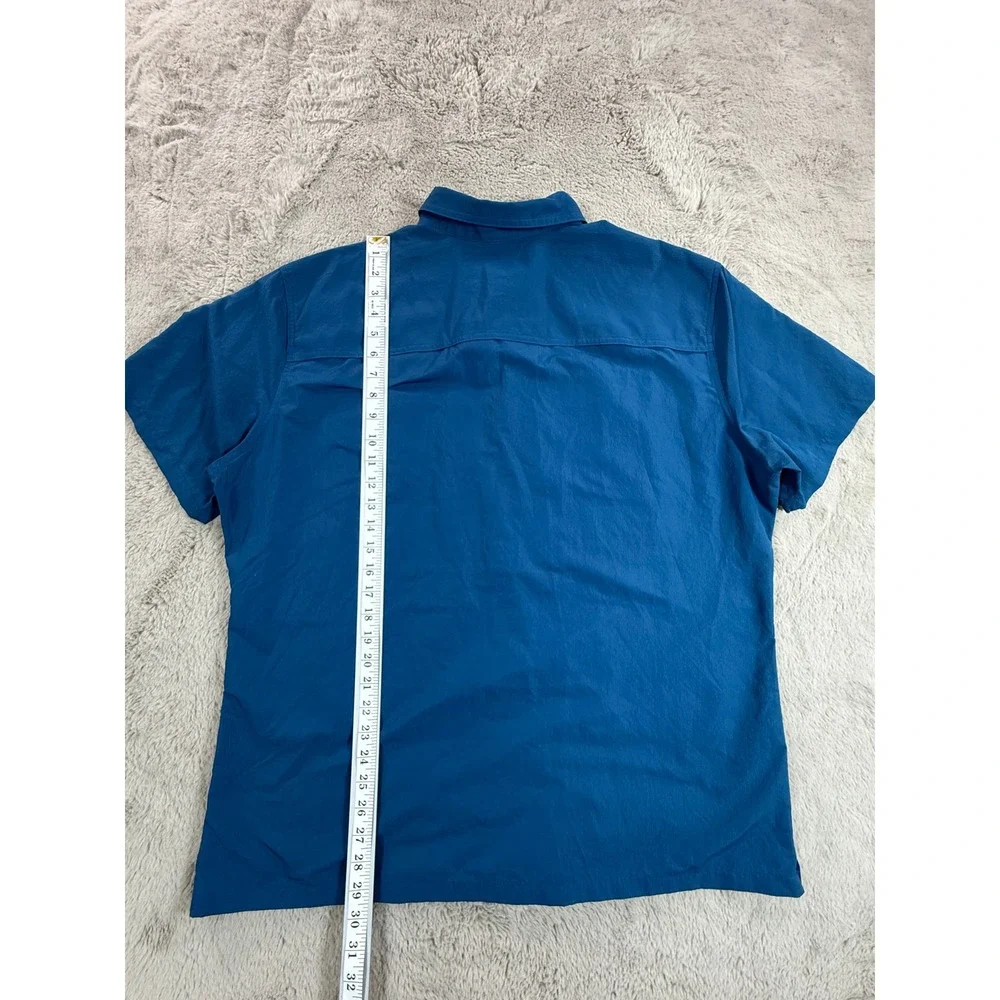 Eddie Bauer practical stylish
